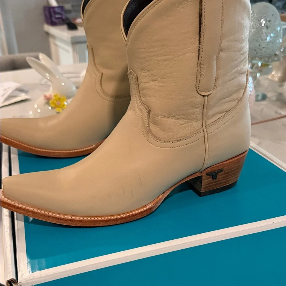 Women’s Beige Western Ankle Boots - Brand - Picture 6 of 10